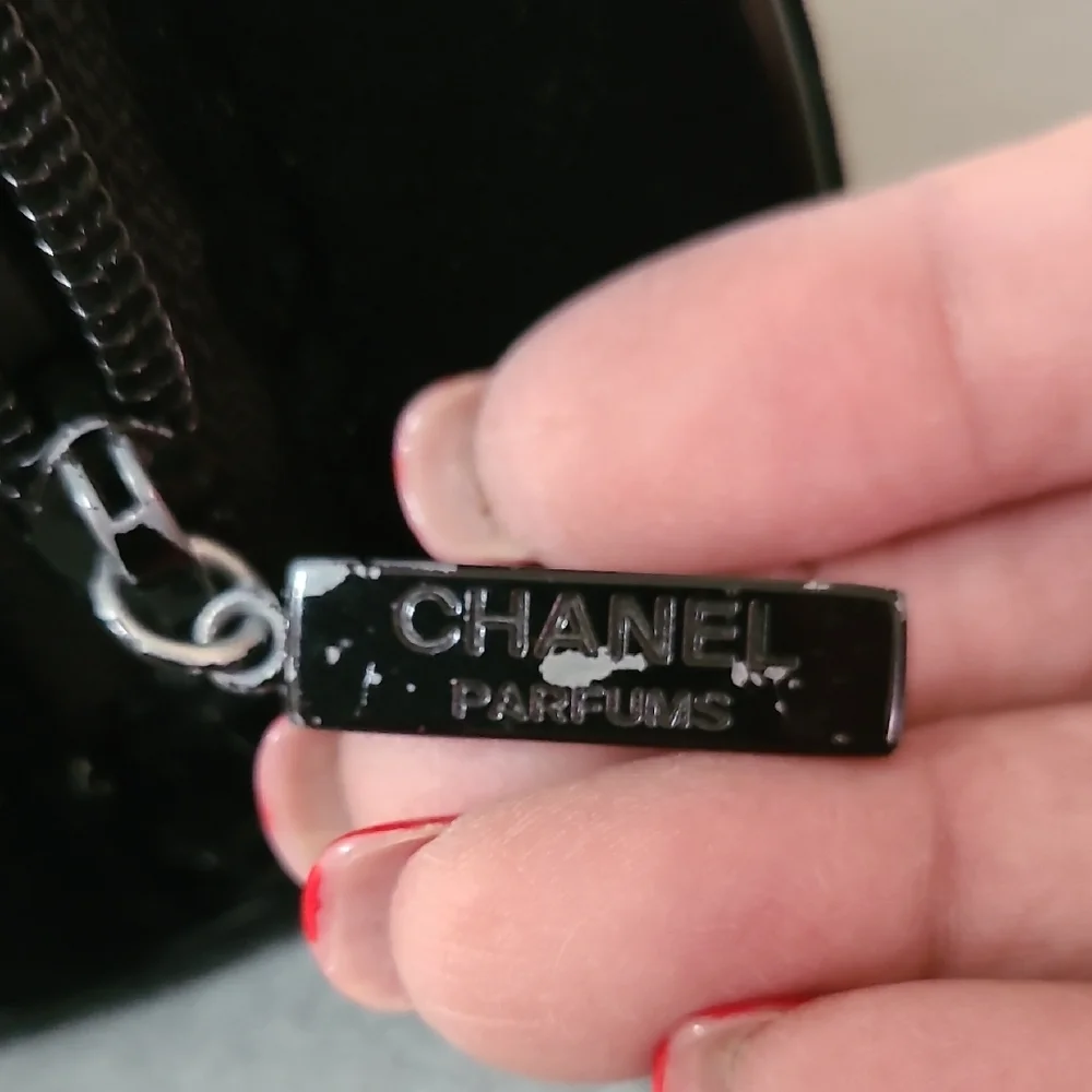 CHANEL Parfums Black‎ Velvet Cosmetic Makeup Bag